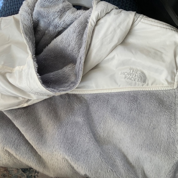 North Face Zip Up Jacket - Picture 6 of 7